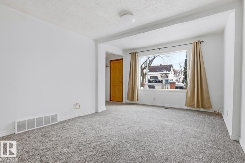 12134 96 Street, Edmonton, AB - Indoor