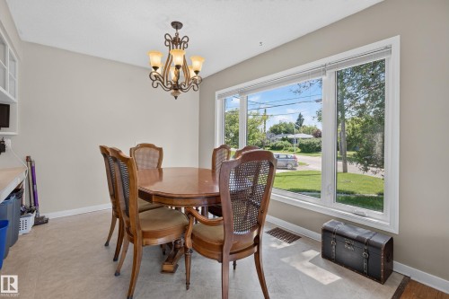 11303 115 Street Nw, Edmonton, AB - Indoor Photo Showing Dining Room