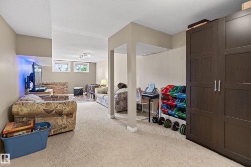 11303 115 Street Nw, Edmonton, AB - Indoor