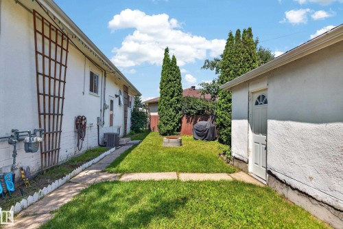 11303 115 Street Nw, Edmonton, AB - Outdoor