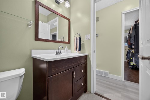 Bathroom - 8310 99 Avenue, Fort Saskatchewan, AB - Indoor Photo Showing Bathroom