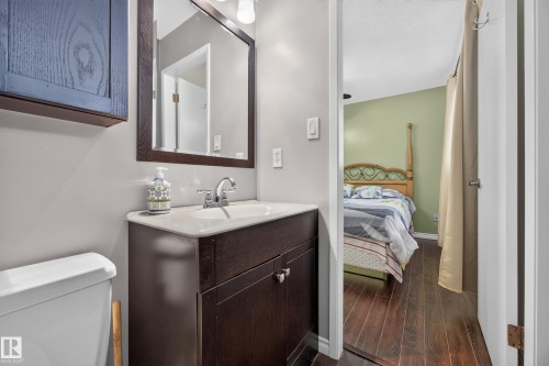 Bathroom - 8310 99 Avenue, Fort Saskatchewan, AB - Indoor Photo Showing Bathroom