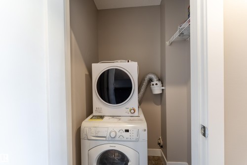 458 Allard Boulevard Sw, Edmonton, AB - Indoor Photo Showing Laundry Room