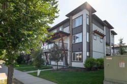 458 ALLARD Boulevard SW  Edmonton, AB T6W 3S7