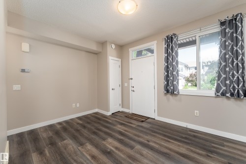 458 Allard Boulevard Sw, Edmonton, AB - Indoor Photo Showing Other Room