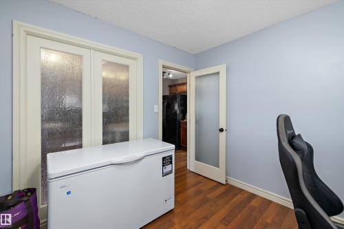 44 Vaughn Avenue, Spruce Grove, AB - Indoor Photo Showing Office