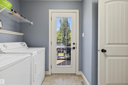 44 Vaughn Avenue, Spruce Grove, AB - Indoor Photo Showing Laundry Room