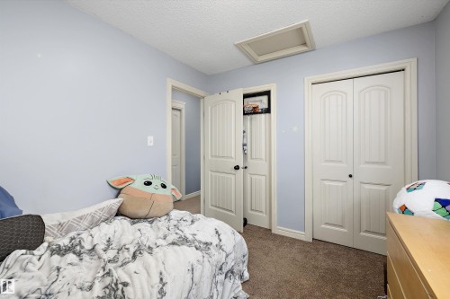 44 Vaughn Avenue, Spruce Grove, AB - Indoor Photo Showing Bedroom