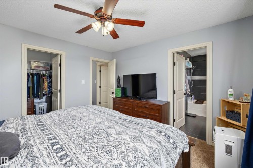 44 Vaughn Avenue, Spruce Grove, AB - Indoor Photo Showing Bedroom