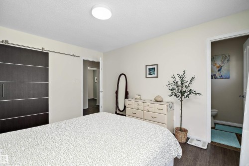 3915 42B Avenue, Leduc, AB - Indoor Photo Showing Bedroom