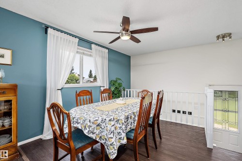 3915 42B Avenue, Leduc, AB - Indoor Photo Showing Dining Room