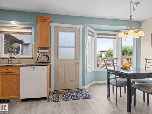 16948 116 Street Nw, Edmonton, AB - Indoor Photo Showing Dining Room