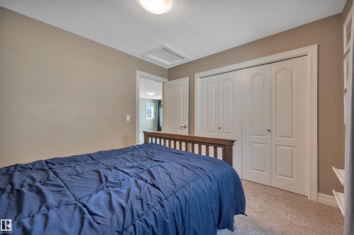 1740 59 Street Sw, Edmonton, AB - Indoor Photo Showing Bedroom