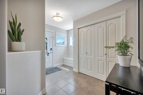 1740 59 Street Sw, Edmonton, AB - Indoor Photo Showing Other Room