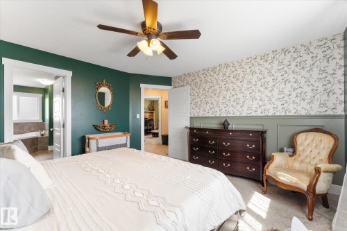 18 Rockwell Close, Fort Saskatchewan, AB - Indoor Photo Showing Bedroom