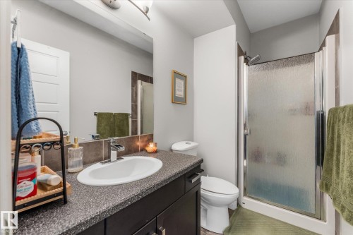 18 Rockwell Close, Fort Saskatchewan, AB - Indoor Photo Showing Bathroom