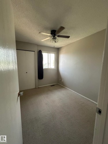 2114 47 Street Nw, Edmonton, AB - Indoor Photo Showing Other Room