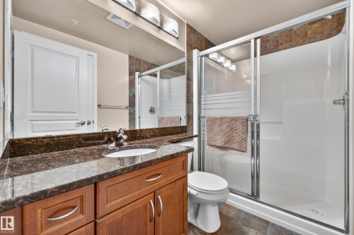 #703 9707 106 St Nw, Edmonton, AB - Indoor Photo Showing Bathroom