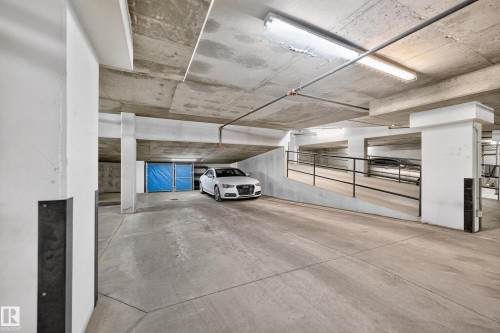 #703 9707 106 St Nw, Edmonton, AB - Indoor Photo Showing Garage