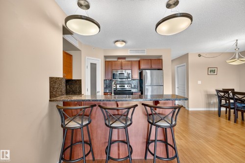 #703 9707 106 St Nw, Edmonton, AB - Indoor