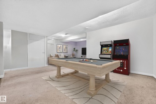 6016 92 Avenue Nw, Edmonton, AB - Indoor Photo Showing Other Room