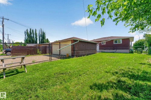 6016 92 Avenue Nw, Edmonton, AB - Outdoor
