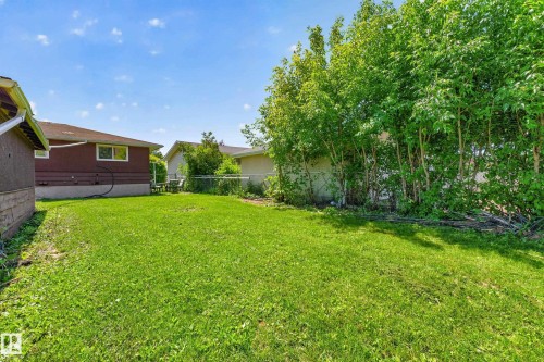 6016 92 Avenue Nw, Edmonton, AB - Outdoor