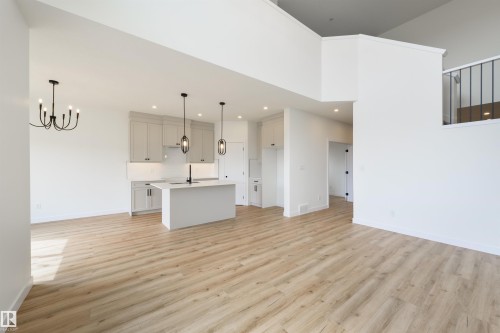 1309 Hawks Ridge Link Nw, Edmonton, AB - Indoor