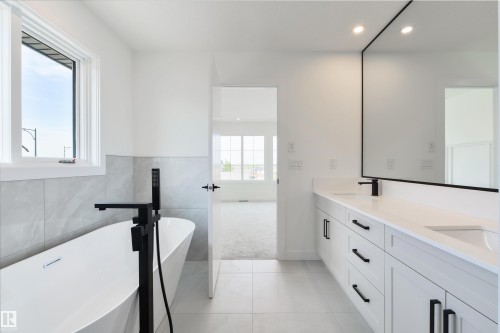 1309 Hawks Ridge Link Nw, Edmonton, AB - Indoor