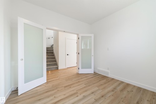 1309 Hawks Ridge Link Nw, Edmonton, AB - Indoor Photo Showing Other Room