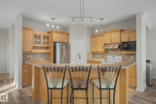 5111 Terwillegar Boulevard Nw, Edmonton, AB - Indoor Photo Showing Kitchen