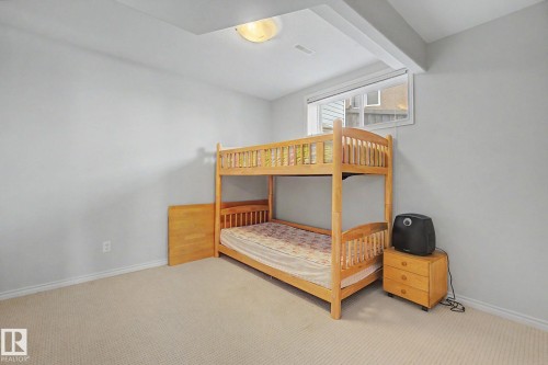 5111 Terwillegar Boulevard Nw, Edmonton, AB - Indoor Photo Showing Bedroom