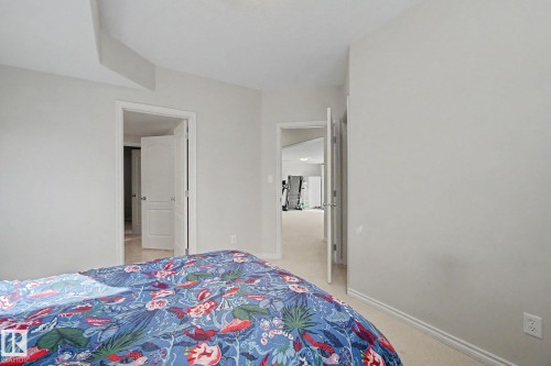 5111 Terwillegar Boulevard Nw, Edmonton, AB - Indoor Photo Showing Bedroom