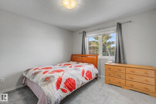 5111 Terwillegar Boulevard Nw, Edmonton, AB - Indoor Photo Showing Bedroom