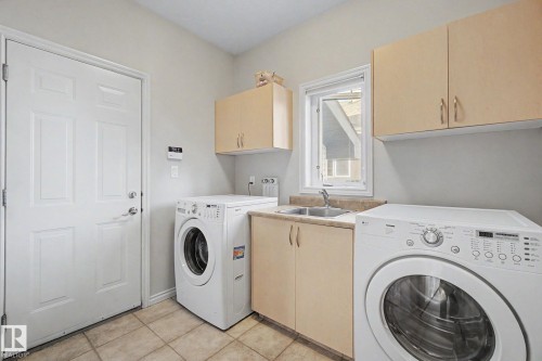 5111 Terwillegar Boulevard Nw, Edmonton, AB - Indoor Photo Showing Laundry Room