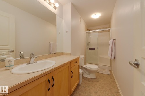 #162 4823 104A St Nw, Edmonton, AB - Indoor Photo Showing Bathroom