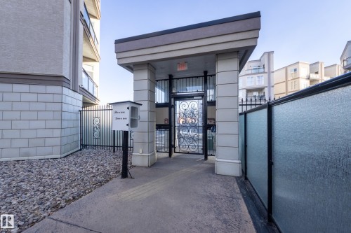 #162 4823 104A St Nw, Edmonton, AB - Outdoor