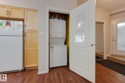 #162 4823 104A St Nw, Edmonton, AB - Indoor Photo Showing Laundry Room