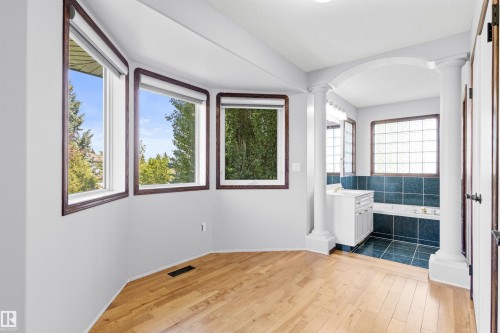 6 Oakridge Dr, St. Albert, AB - Indoor Photo Showing Other Room