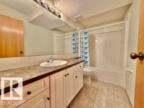 18 Nordal Close, Wetaskiwin, AB - Indoor Photo Showing Bathroom
