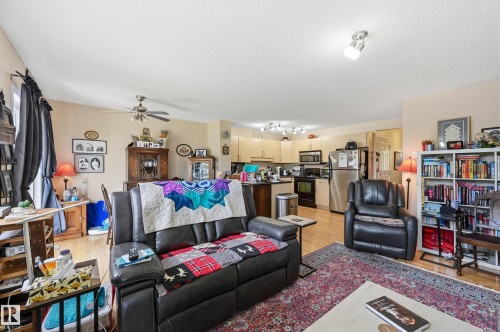1867 119 Street Sw, Edmonton, AB - Indoor
