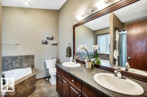 48 Lamplight Drive, Spruce Grove, AB - Indoor Photo Showing Bathroom