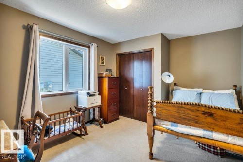 48 Lamplight Drive, Spruce Grove, AB - Indoor Photo Showing Bedroom