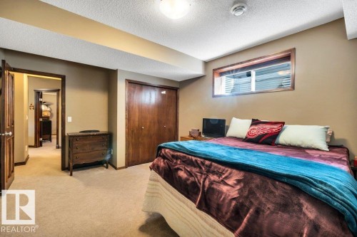 48 Lamplight Drive, Spruce Grove, AB - Indoor Photo Showing Bedroom