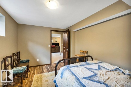 48 Lamplight Drive, Spruce Grove, AB - Indoor Photo Showing Bedroom