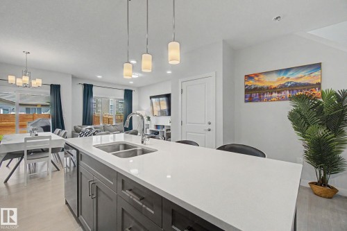 1926 Kroetsch Crescent Sw, Edmonton, AB - Indoor Photo Showing Kitchen With Double Sink With Upgraded Kitchen