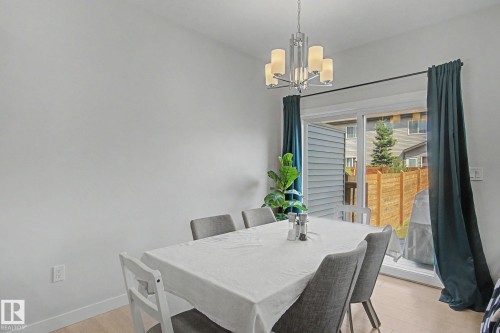 1926 Kroetsch Crescent Sw, Edmonton, AB - Indoor Photo Showing Dining Room