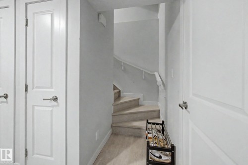1926 Kroetsch Crescent Sw, Edmonton, AB - Indoor Photo Showing Other Room