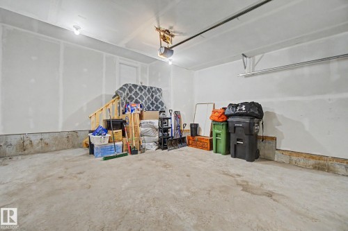 1926 Kroetsch Crescent Sw, Edmonton, AB - Indoor Photo Showing Garage