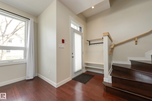 8308 108 Street Nw, Edmonton, AB - Indoor Photo Showing Other Room